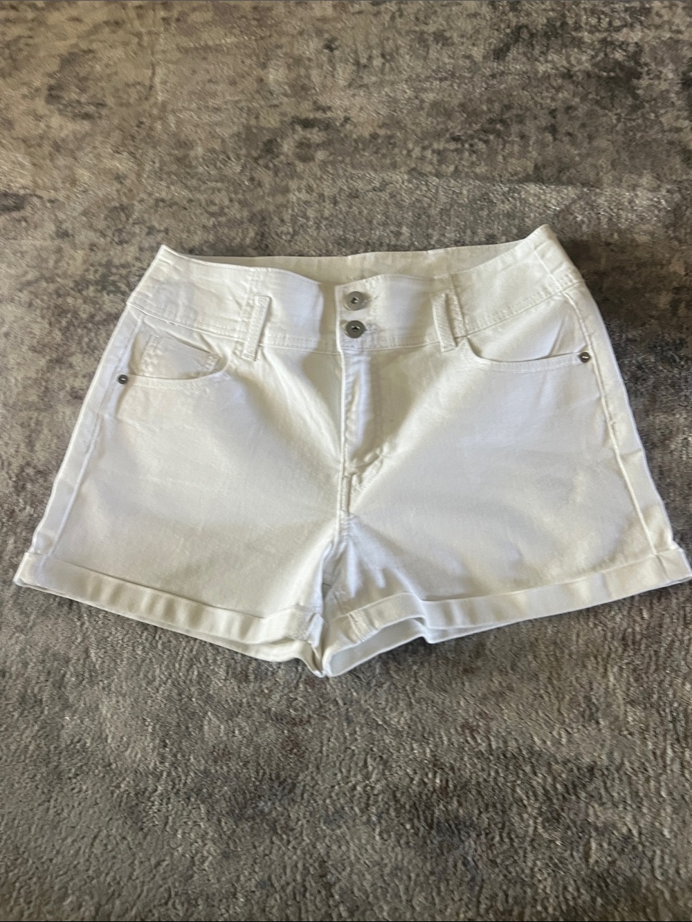 No Boundaries White High-Rise Double-Button Cuffed Denim Shorts Juniors Size 15
